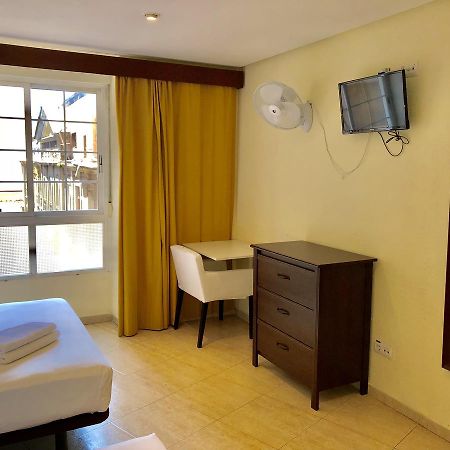 Hostal Arriaza Madrid Kültér fotó