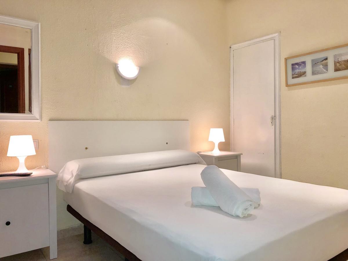 Hostal Arriaza Madrid Kültér fotó