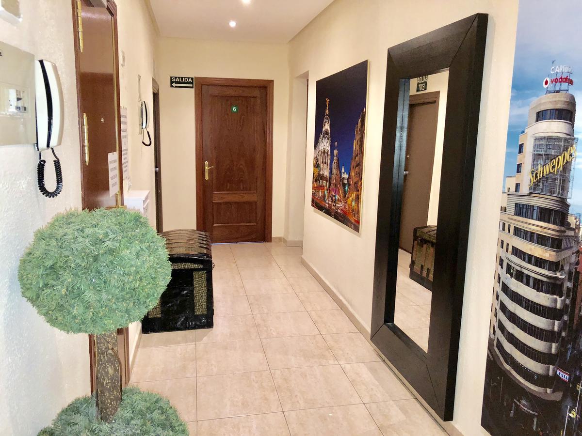 Hostal Arriaza Madrid Kültér fotó