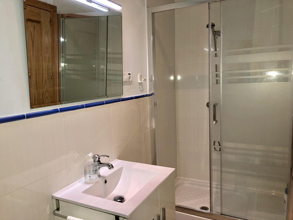Hostal Arriaza Madrid Kültér fotó